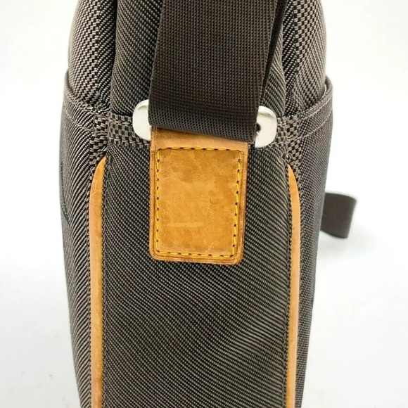Louis Vuitton Crossbody Damier Geant Messenger Bag - Picture 5 of 14